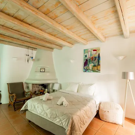 Апартаменты Honey Bee House *