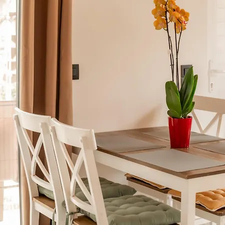 Апартаменты Honey Bee House *