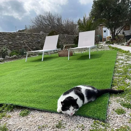 Honey Bee House * Mykonos Town