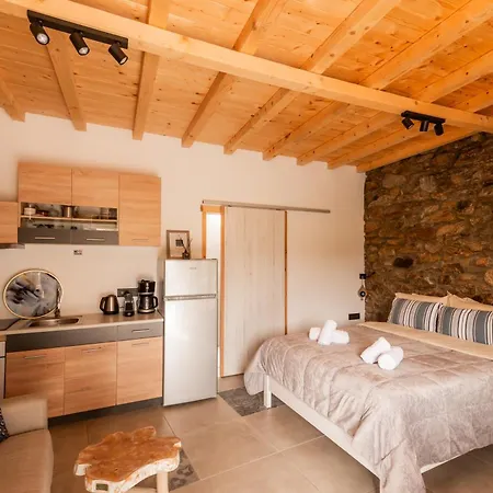 Honey Bee House * Mykonos Town