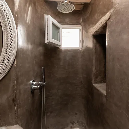 Honey Bee House Mykonos Town