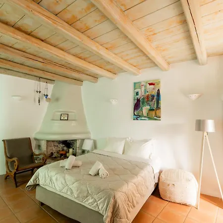 Honey Bee House Daire *