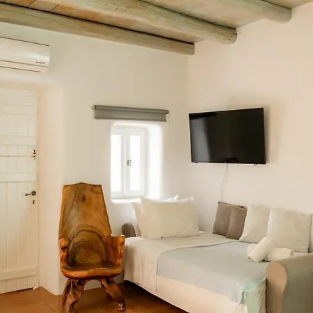 Daire Honey Bee House