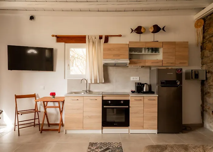 Honey Bee House * Mykonos Town